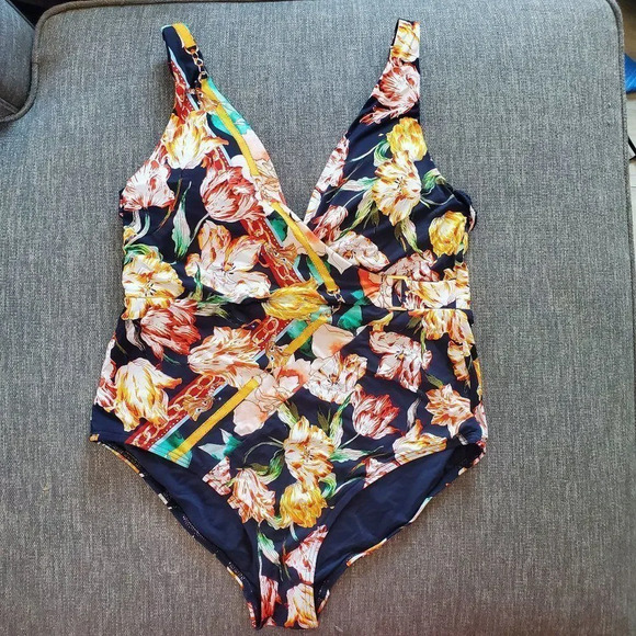 Jessica Allen Galleria underwire  Multicolor Sz 10 One-piece Swimsuit - Picture 1 of 16